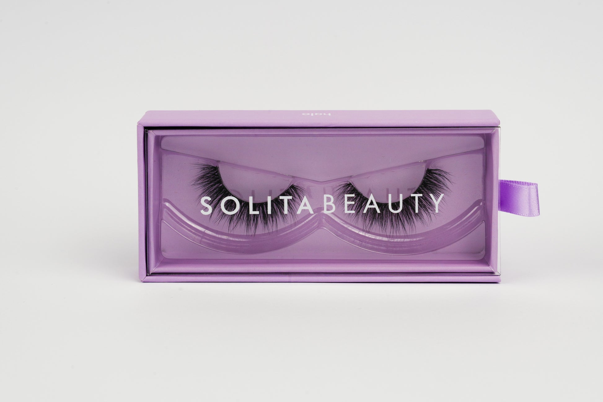 Solita Beauty Halo mink false lashes with a fuller, rounded doll-eye effect